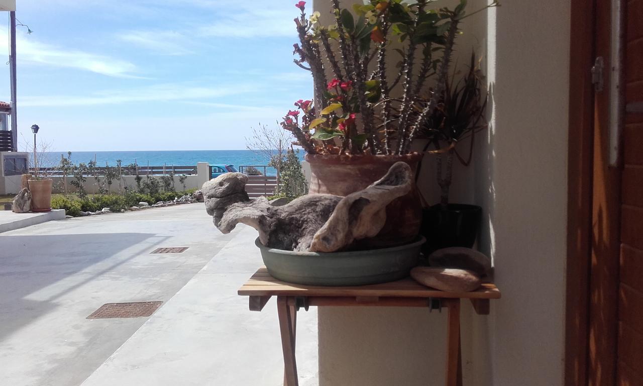 Rodia Beach Suites Kokkinos Pyrgos Dış mekan fotoğraf